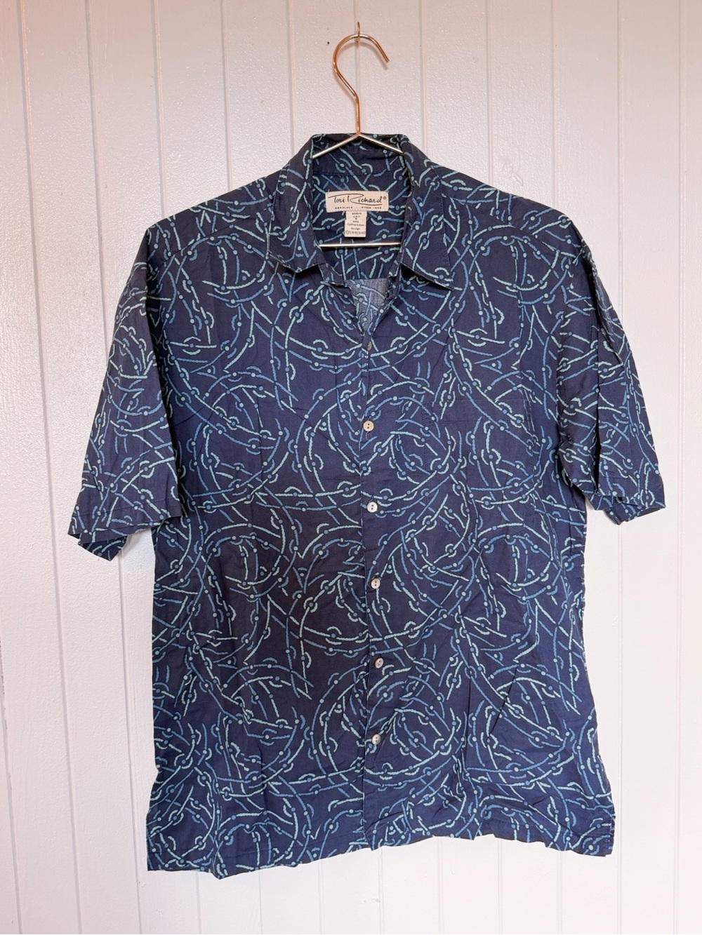 Tori Richard Button-down Aloha shirt